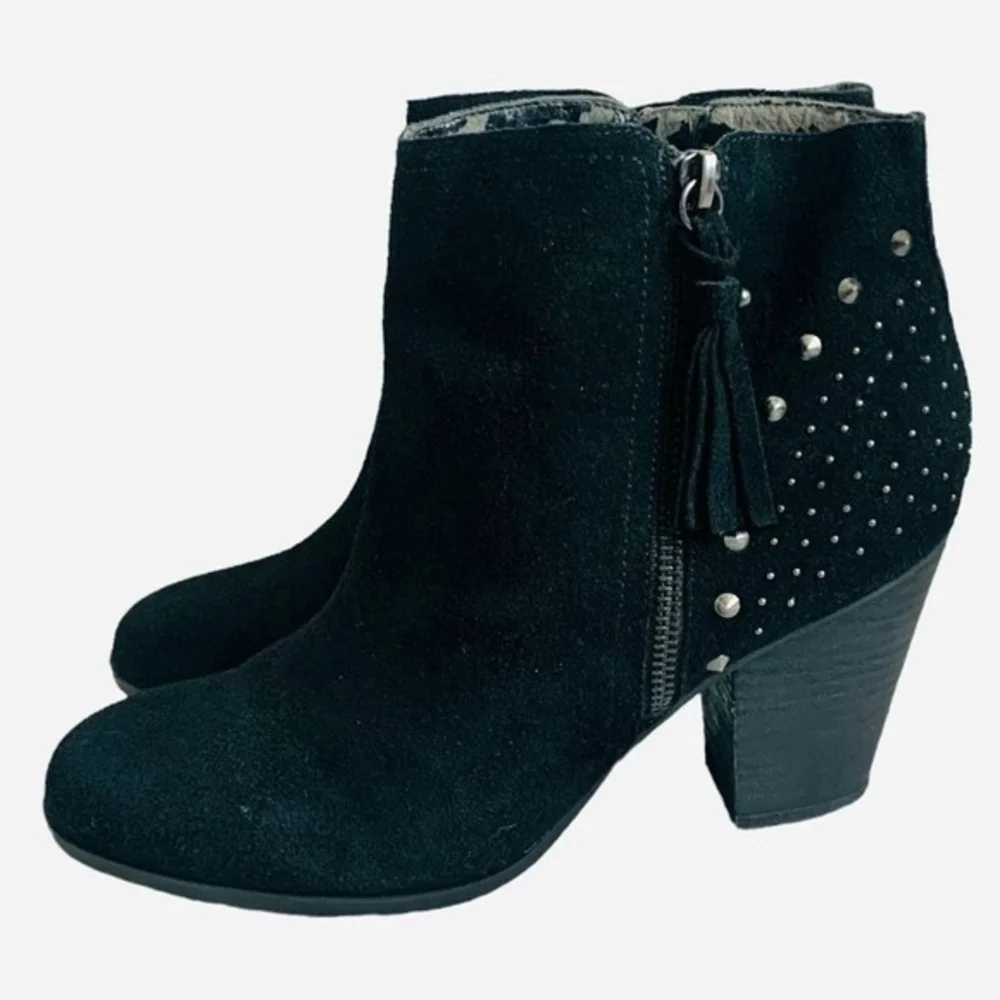 GUESS Black Suede Leather Ankle Boots Women’s 9.5 Spike Fringe Tassel